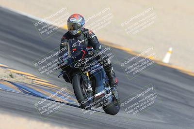 media/Nov-15-2024-CVMA Friday Practice (Fri) [[b142d29251]]/4-Group 4 and Trackday/Session 2 (Turn 10)/